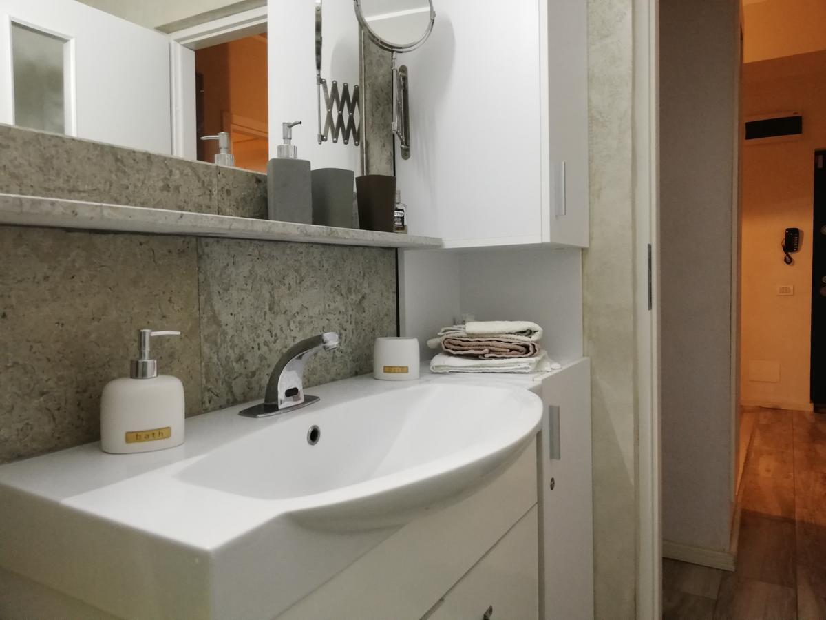 Tomis Apartament Διαμέρισμα Κονστάντζα Εξωτερικό φωτογραφία